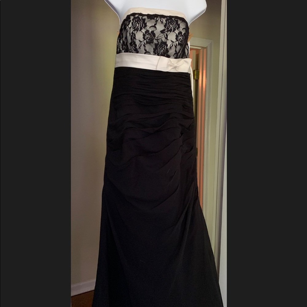 Long black/ivory formal prom or bridesmaids dress